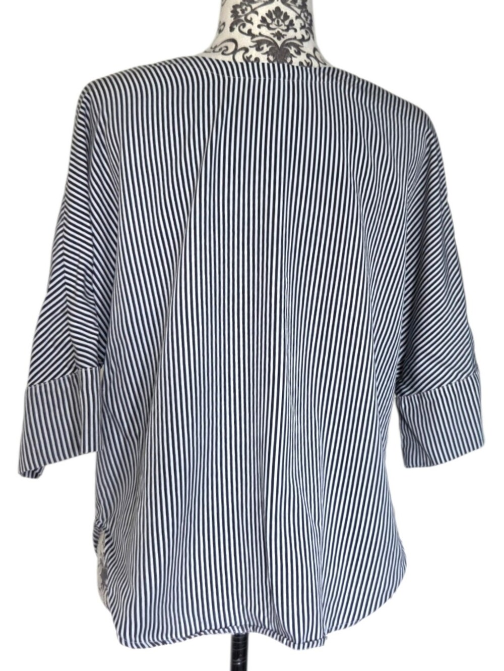 Vetta Capsule The Boyfriend Shirt Tencel Stripes Womens Small Minimalist - Picture 8 of 11